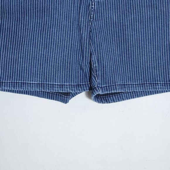 Lee Stripe Denim Shorts NWT Size 4 Lee Mid-Rise Striped Jean Shorts - Picture 3 of 10